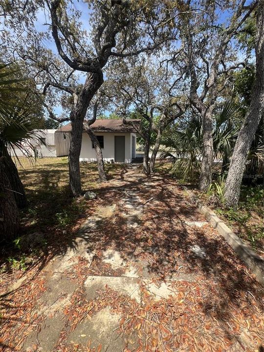 For Rent: $1,700 (2 beds, 2 baths, 1424 Square Feet)