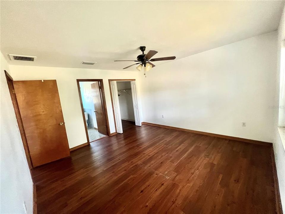 For Rent: $1,700 (2 beds, 2 baths, 1424 Square Feet)