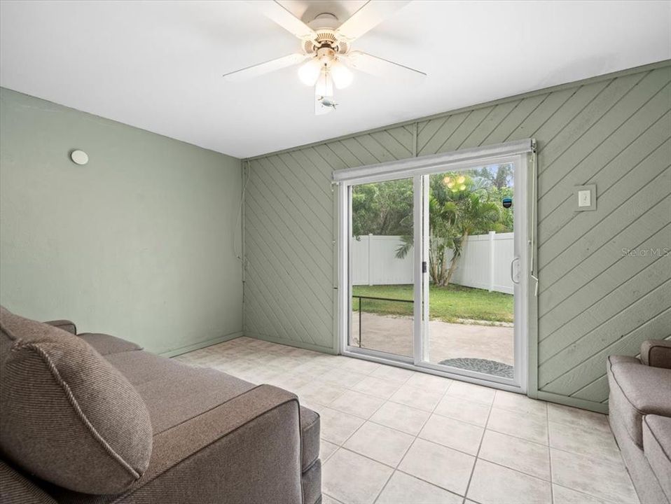 En Venta: $550,000 (2 camas, 2 baños, 1210 Pies cuadrados)