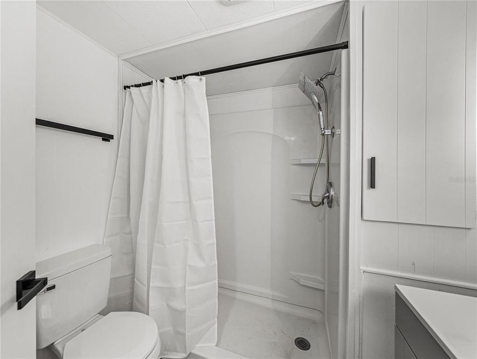 For Sale: $69,922 (2 beds, 2 baths, 865 Square Feet)