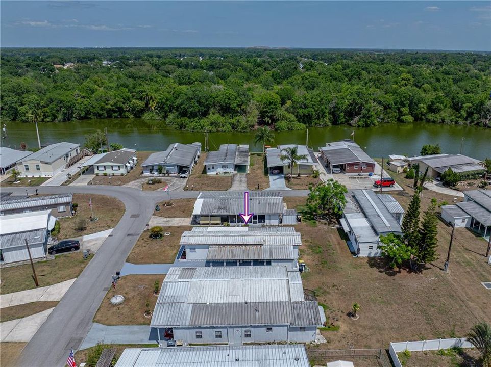 For Sale: $69,922 (2 beds, 2 baths, 865 Square Feet)