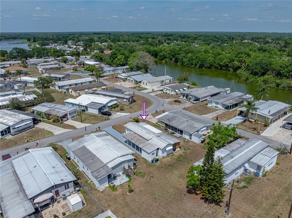 For Sale: $69,922 (2 beds, 2 baths, 865 Square Feet)