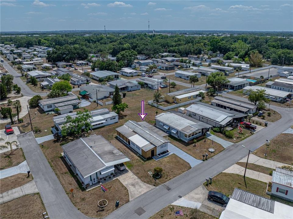 For Sale: $69,922 (2 beds, 2 baths, 865 Square Feet)