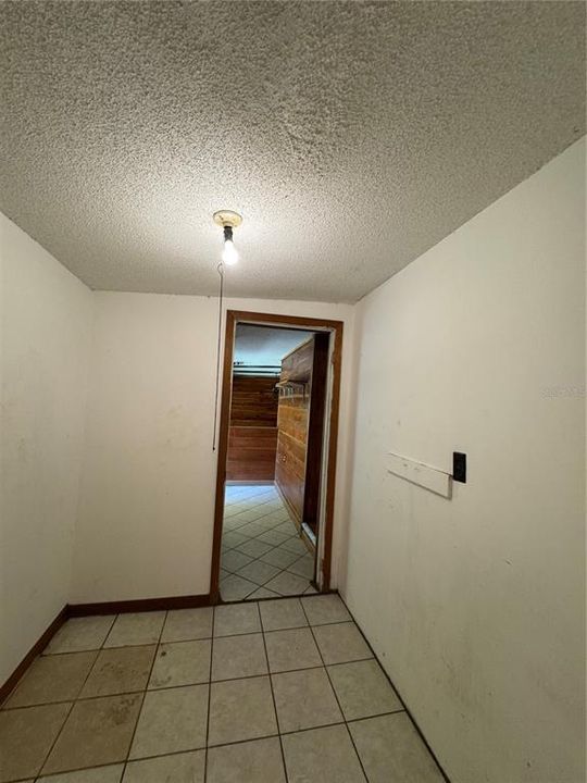 На продажу: $329,000 (5 спален, 4 ванн, 1992 Квадратных фут)