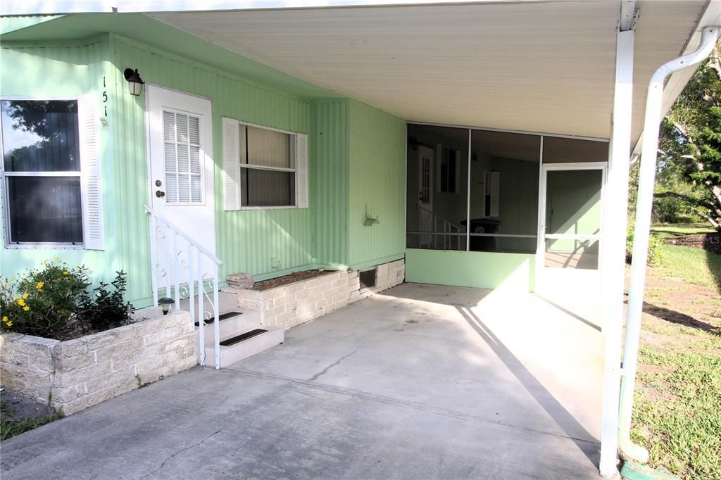 Active With Contract: $205,000 (2 beds, 2 baths, 1155 Square Feet)