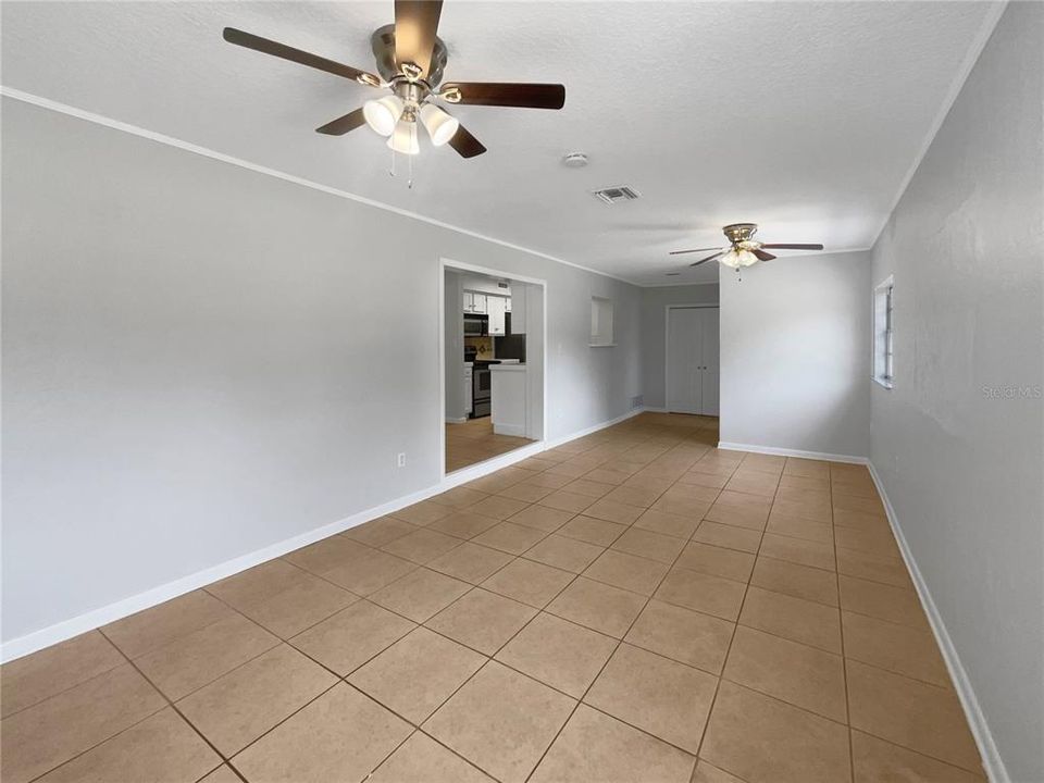 Active With Contract: $280,000 (2 beds, 3 baths, 1307 Square Feet)