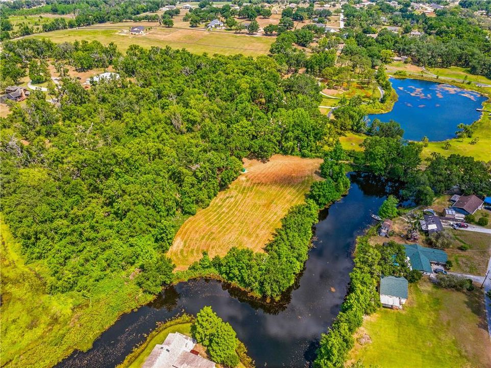 待售: $215,000 (1.80 acres)