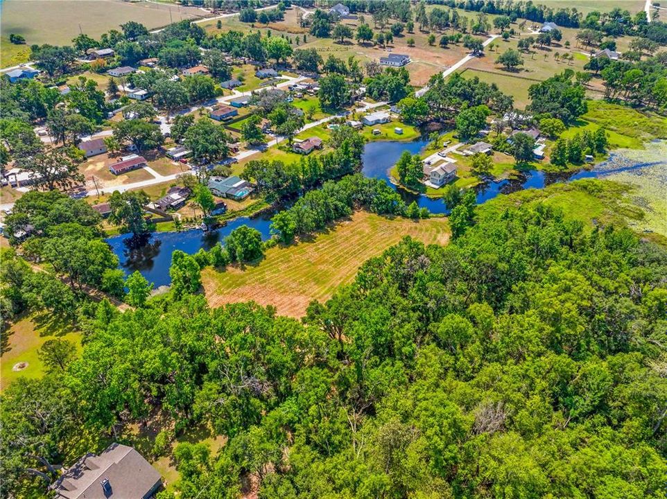 待售: $215,000 (1.80 acres)