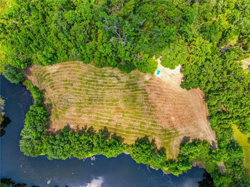 待售: $215,000 (1.80 acres)