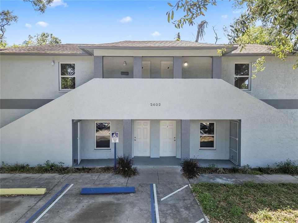 Vendido Recientemente: $699,000 (32 camas, 0 baños, 2600 Pies cuadrados)