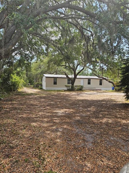 For Sale: $318,600 (5 beds, 3 baths, 2184 Square Feet)