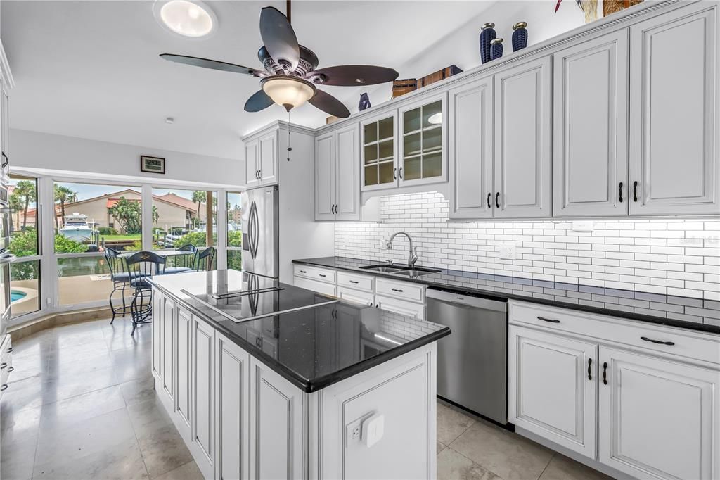 For Sale: $2,199,900 (3 beds, 3 baths, 2548 Square Feet)