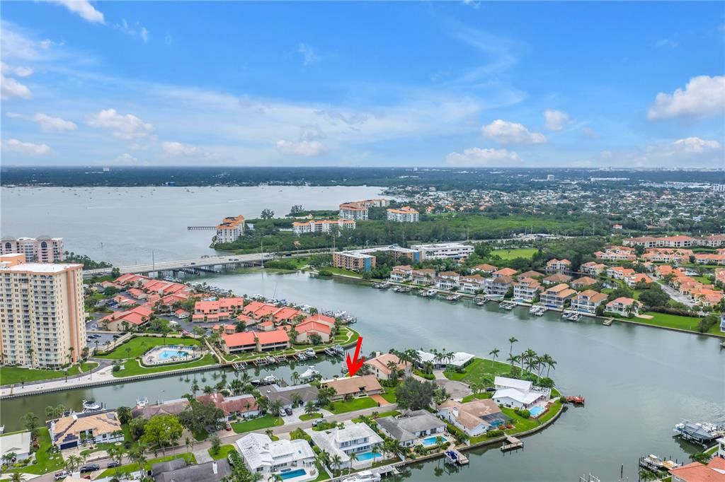 For Sale: $2,199,900 (3 beds, 3 baths, 2548 Square Feet)