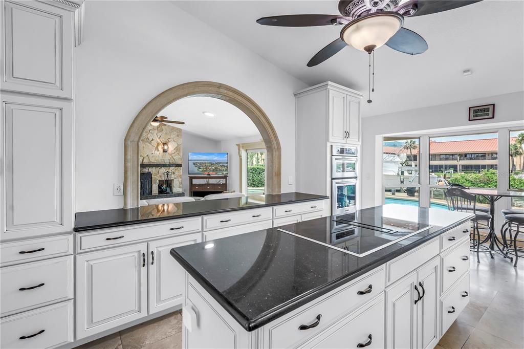 For Sale: $2,199,900 (3 beds, 3 baths, 2548 Square Feet)