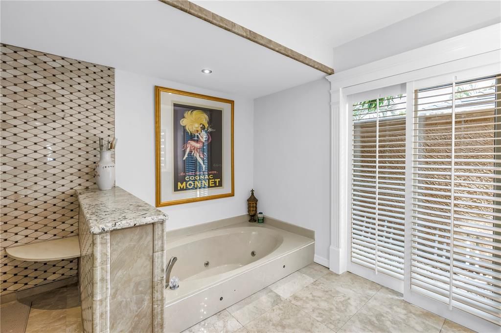 For Sale: $2,199,900 (3 beds, 3 baths, 2548 Square Feet)