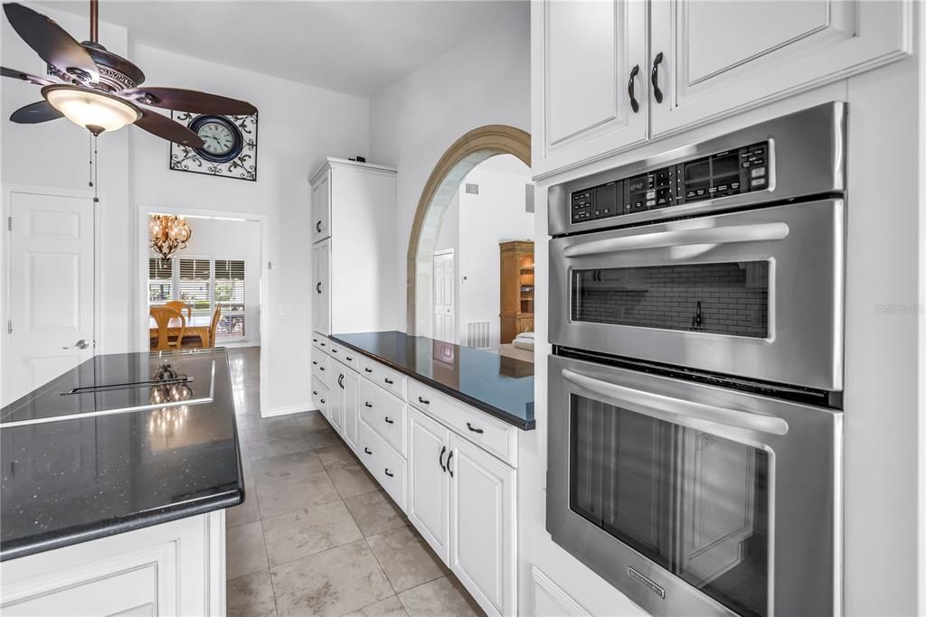 For Sale: $2,199,900 (3 beds, 3 baths, 2548 Square Feet)