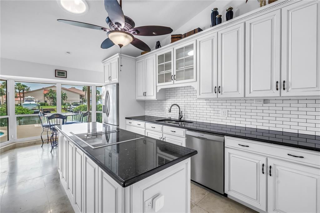 For Sale: $2,199,900 (3 beds, 3 baths, 2548 Square Feet)