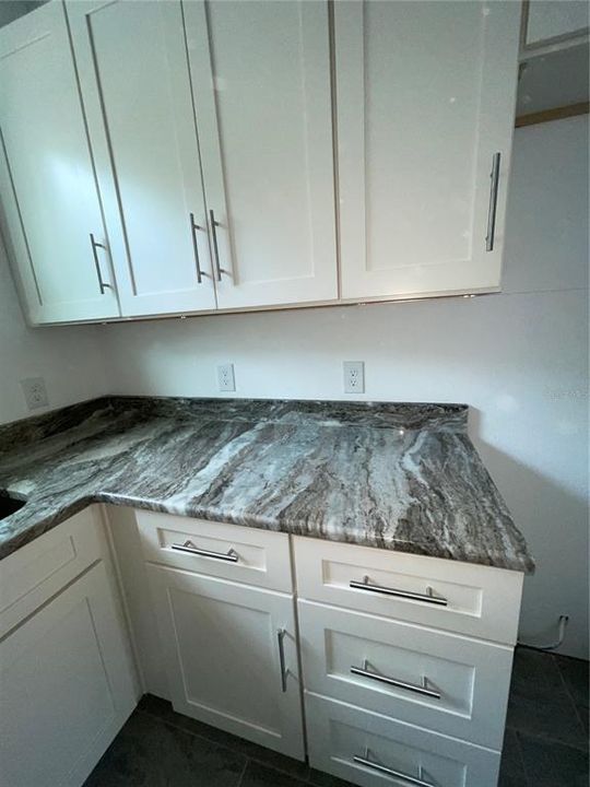 For Sale: $299,900 (3 beds, 2 baths, 1250 Square Feet)
