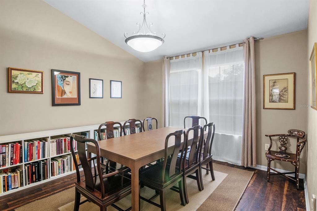 For Sale: $490,000 (4 beds, 3 baths, 2528 Square Feet)