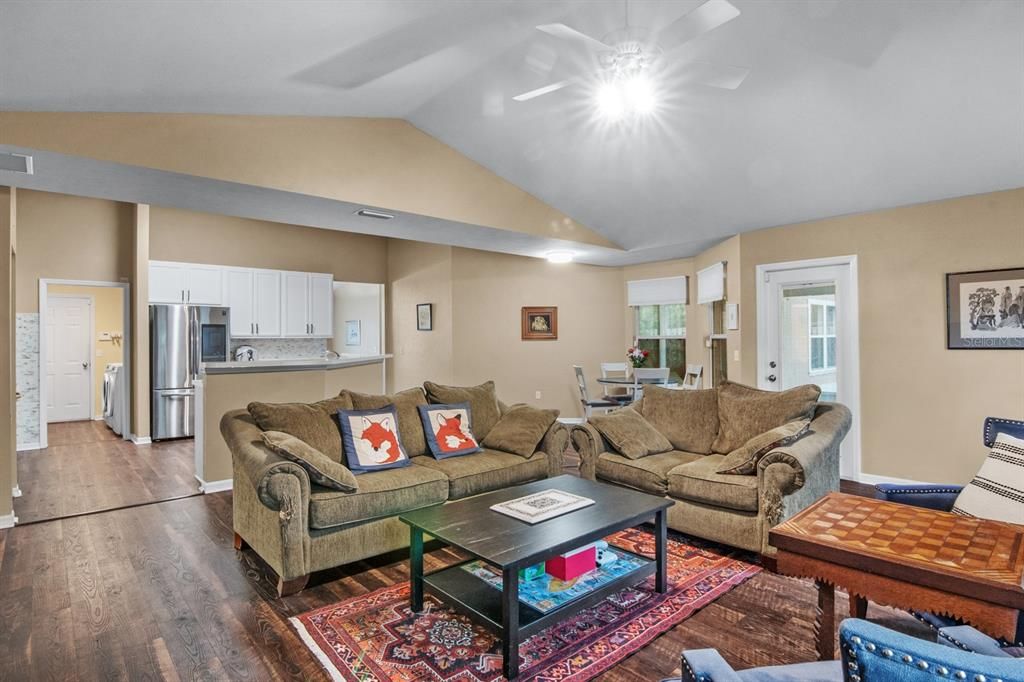 For Sale: $490,000 (4 beds, 3 baths, 2528 Square Feet)
