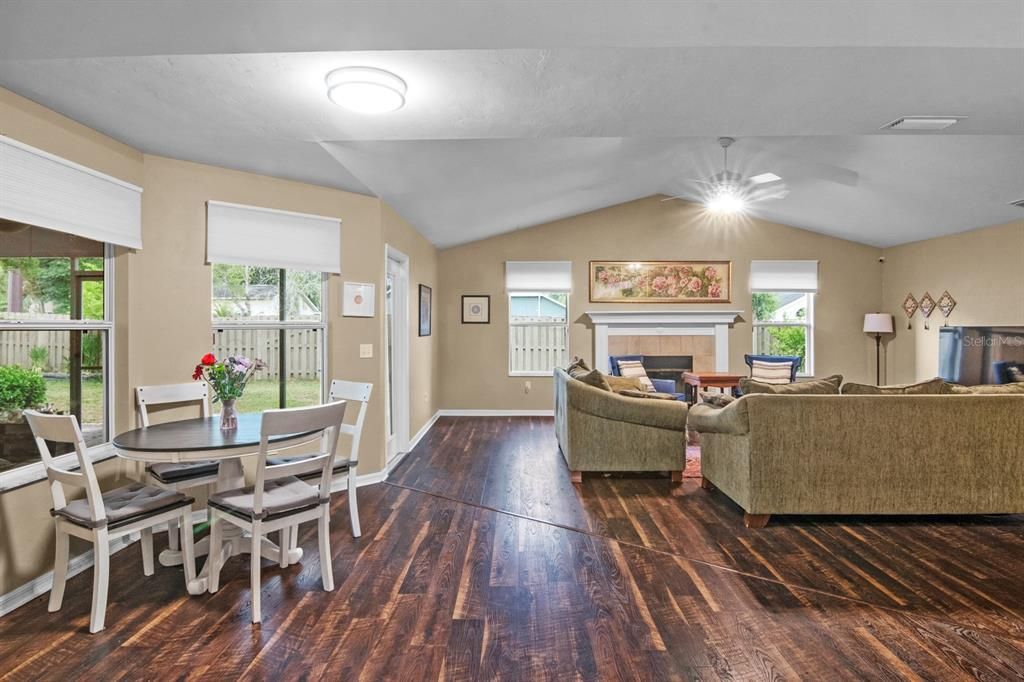 For Sale: $490,000 (4 beds, 3 baths, 2528 Square Feet)