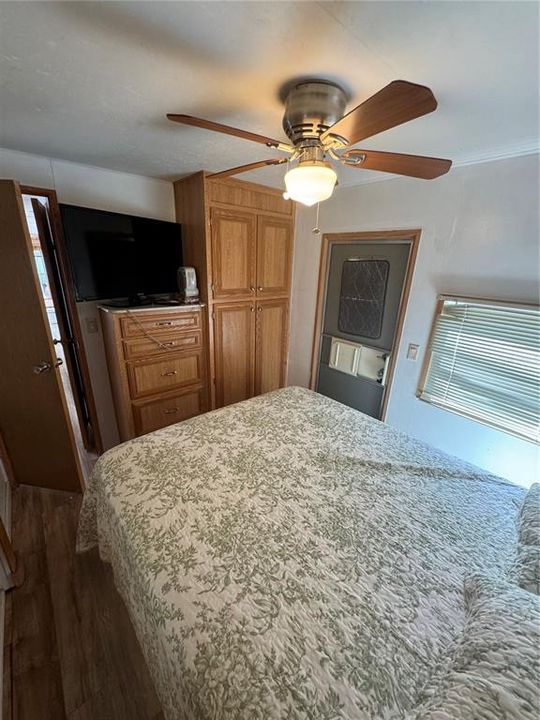 待售: $70,000 (1 贝兹, 1 浴室, 320 平方英尺)