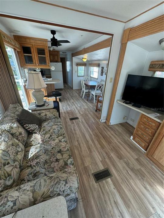 待售: $70,000 (1 贝兹, 1 浴室, 320 平方英尺)