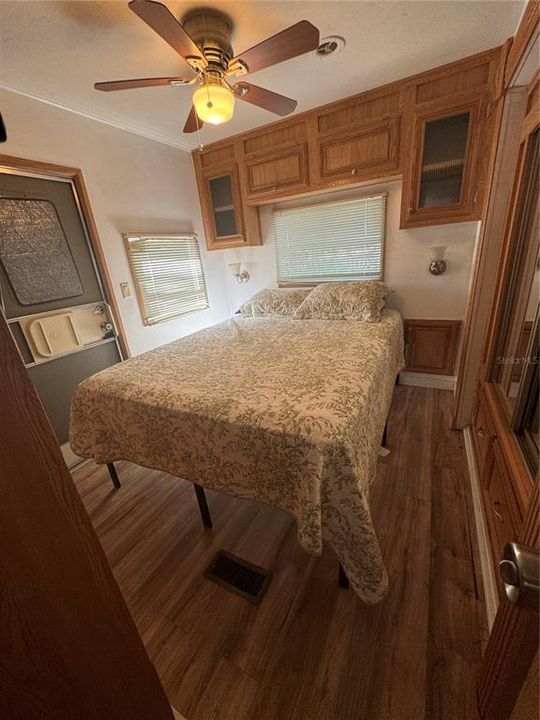 待售: $70,000 (1 贝兹, 1 浴室, 320 平方英尺)