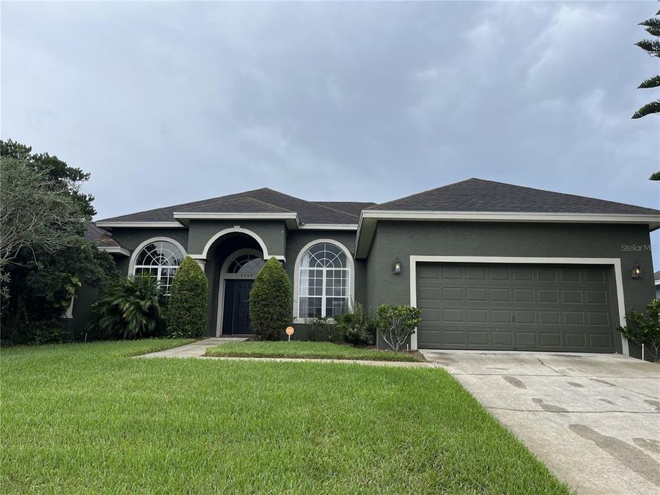 Recently Rented: $2,995 (4 beds, 3 baths, 2596 Square Feet)