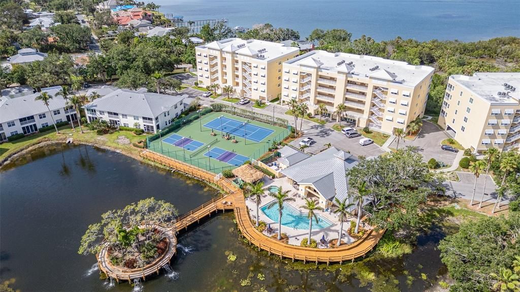 For Sale: $625,000 (2 beds, 2 baths, 1932 Square Feet)