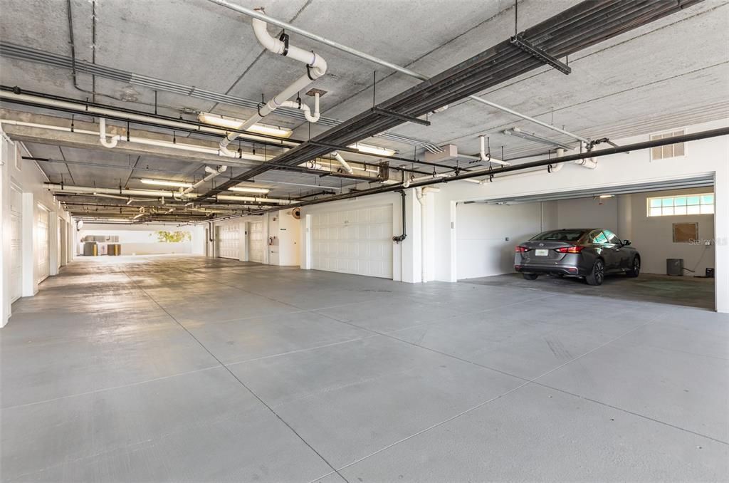 For Sale: $625,000 (2 beds, 2 baths, 1932 Square Feet)