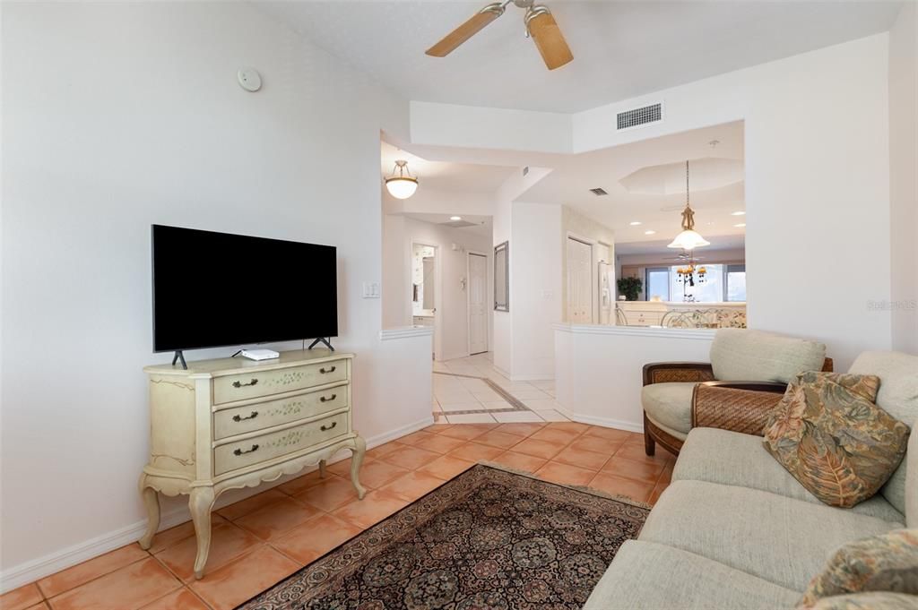 For Sale: $625,000 (2 beds, 2 baths, 1932 Square Feet)