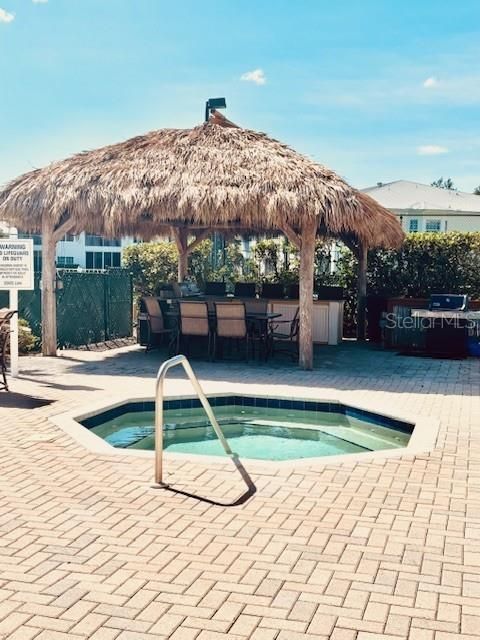 For Sale: $625,000 (2 beds, 2 baths, 1932 Square Feet)