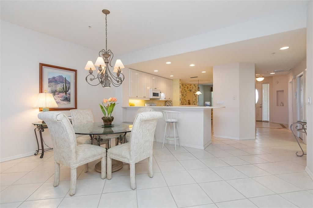 For Sale: $625,000 (2 beds, 2 baths, 1932 Square Feet)