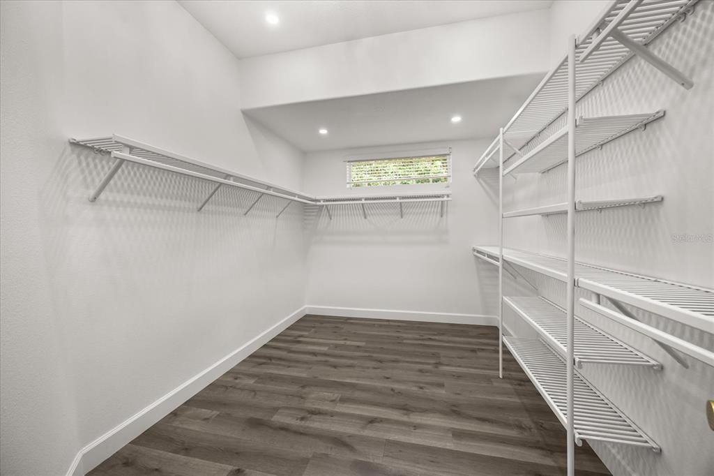 Active With Contract: $1,500,000 (4 beds, 4 baths, 3813 Square Feet)