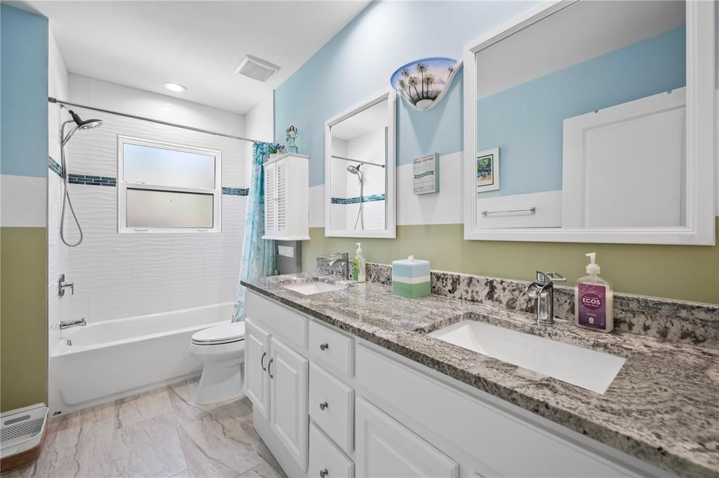 For Sale: $1,350,000 (3 beds, 2 baths, 1500 Square Feet)