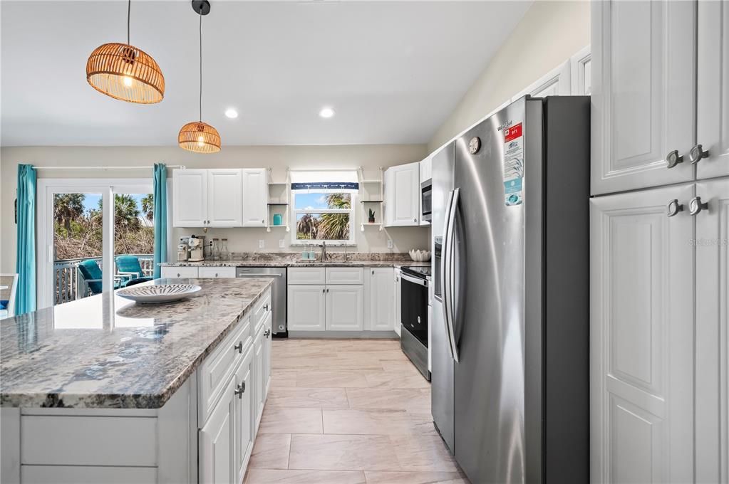 For Sale: $1,350,000 (3 beds, 2 baths, 1500 Square Feet)