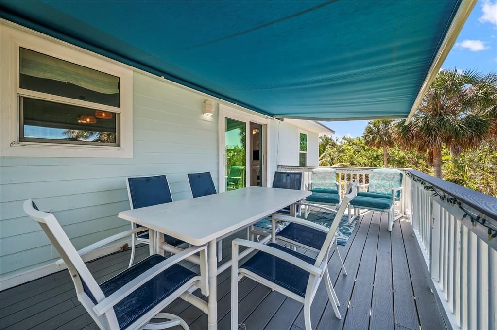 For Sale: $1,350,000 (3 beds, 2 baths, 1500 Square Feet)