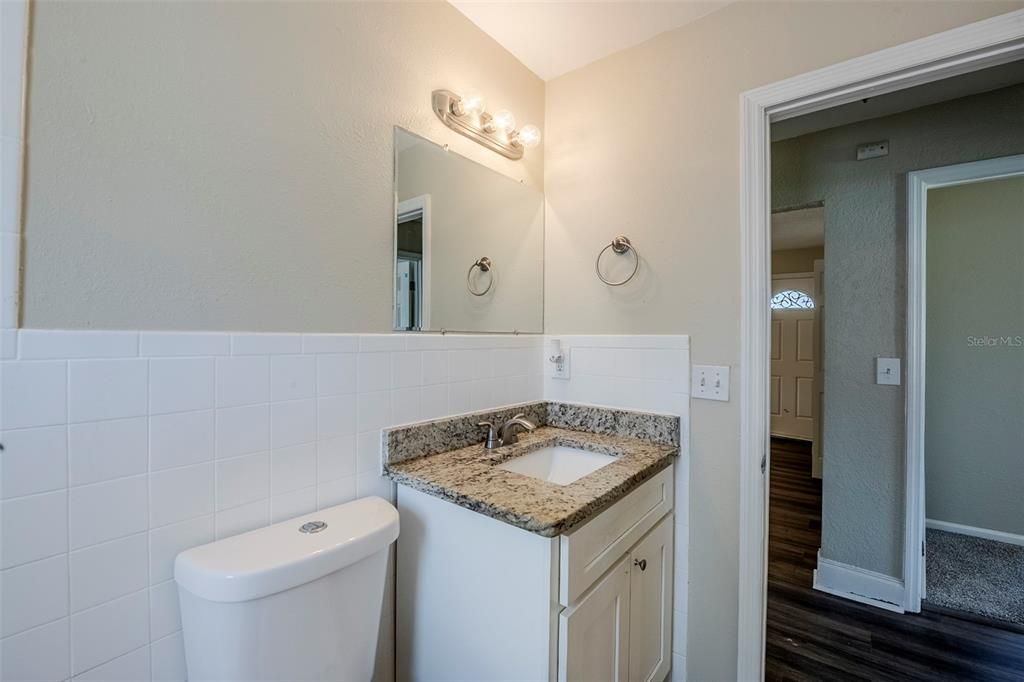 На продажу: $270,000 (3 спален, 1 ванн, 1004 Квадратных фут)