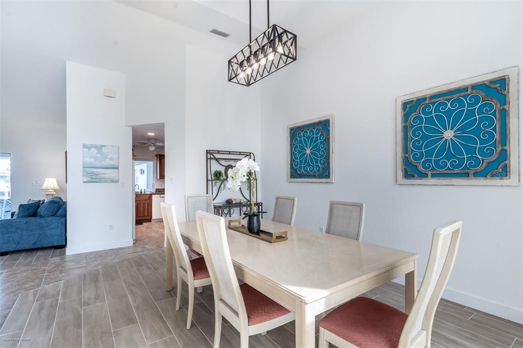 For Rent: $6,950 (3 beds, 2 baths, 2265 Square Feet)