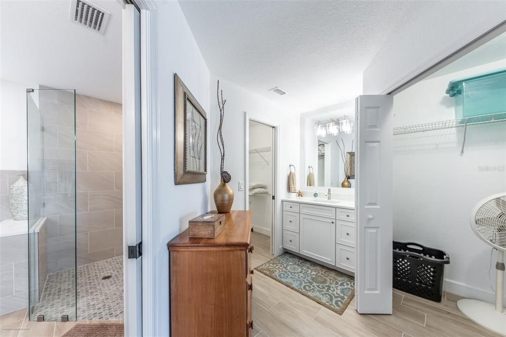 For Rent: $6,950 (3 beds, 2 baths, 2265 Square Feet)