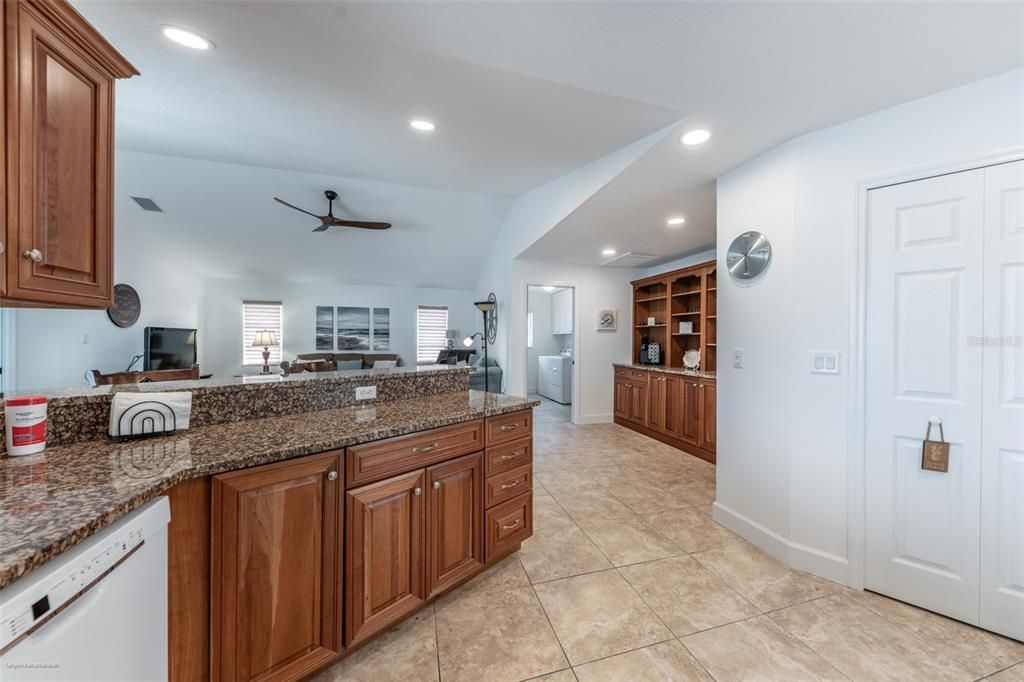 For Rent: $6,950 (3 beds, 2 baths, 2265 Square Feet)