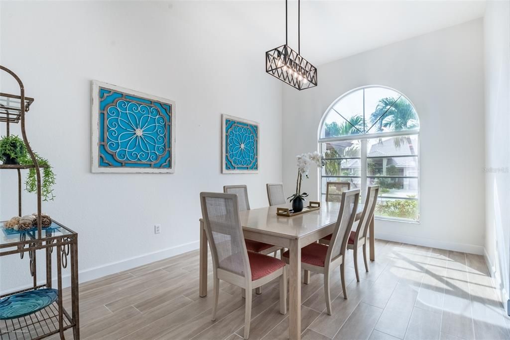 For Rent: $6,950 (3 beds, 2 baths, 2265 Square Feet)