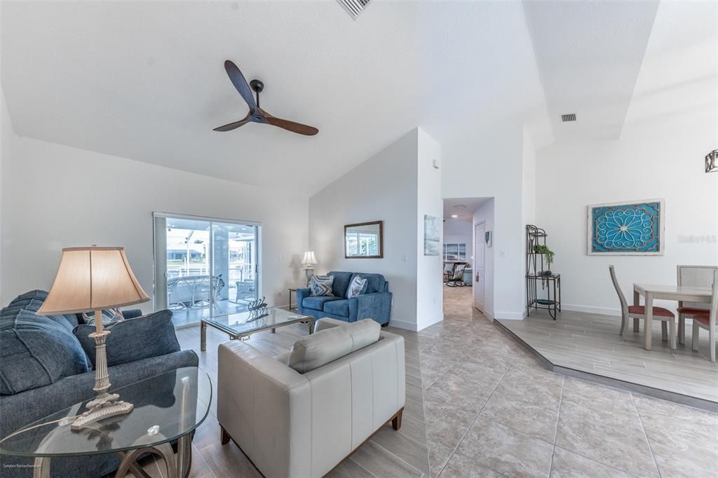 For Rent: $6,950 (3 beds, 2 baths, 2265 Square Feet)