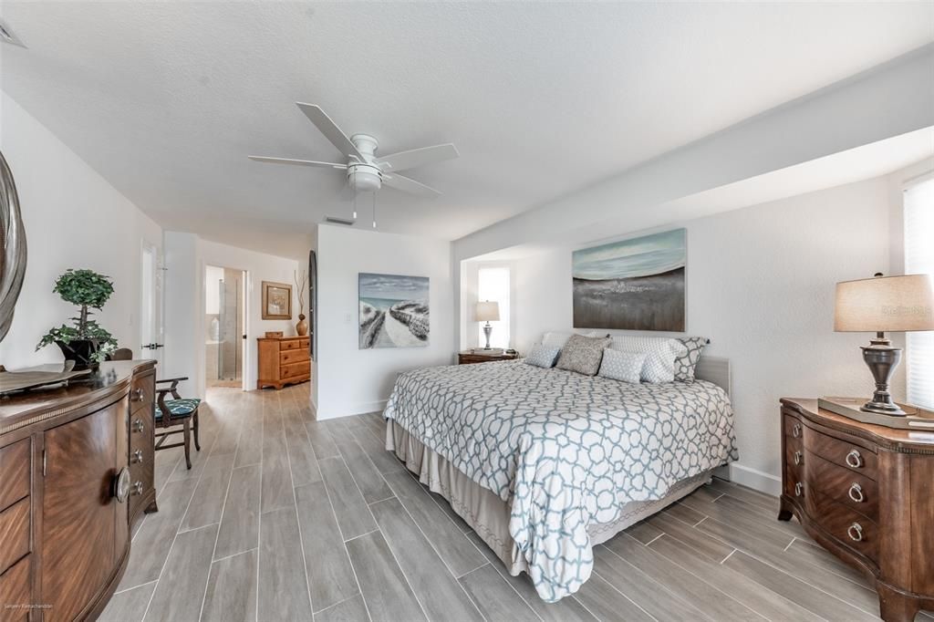 For Rent: $6,950 (3 beds, 2 baths, 2265 Square Feet)