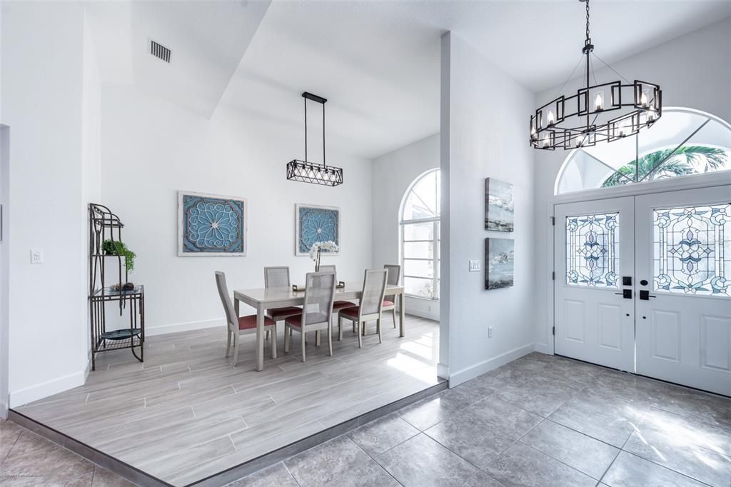 For Rent: $6,950 (3 beds, 2 baths, 2265 Square Feet)