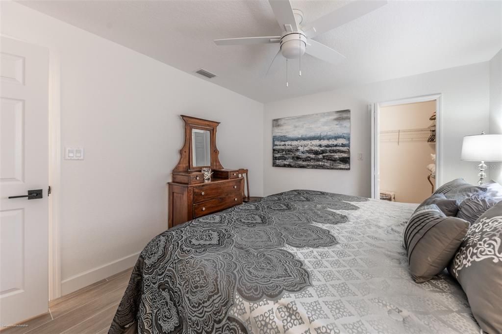 For Rent: $6,950 (3 beds, 2 baths, 2265 Square Feet)