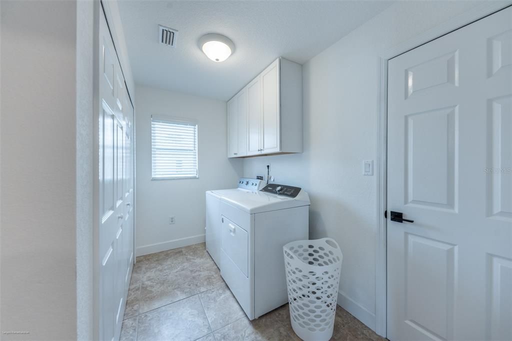 For Rent: $6,950 (3 beds, 2 baths, 2265 Square Feet)