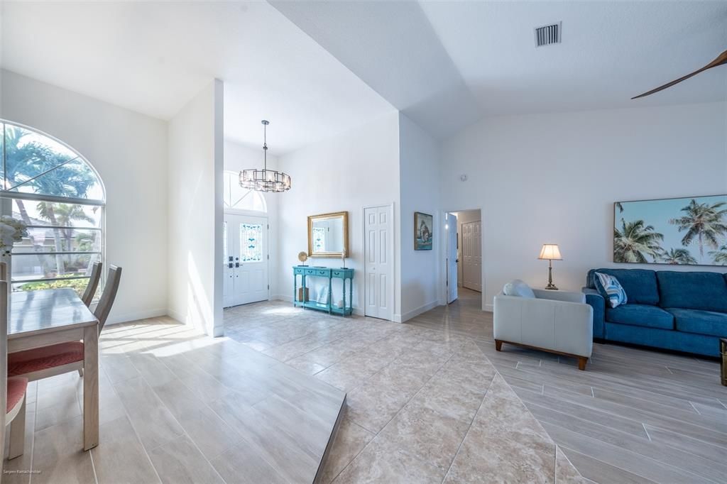 For Rent: $6,950 (3 beds, 2 baths, 2265 Square Feet)