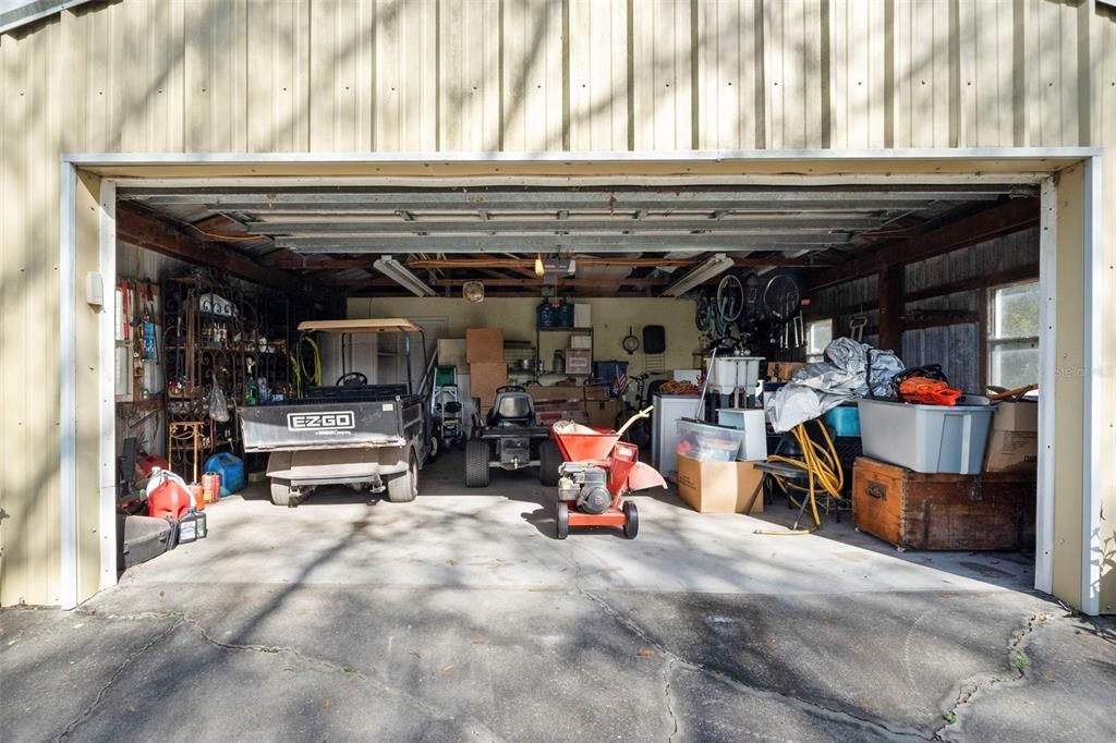 For Sale: $464,999 (4 beds, 2 baths, 1904 Square Feet)